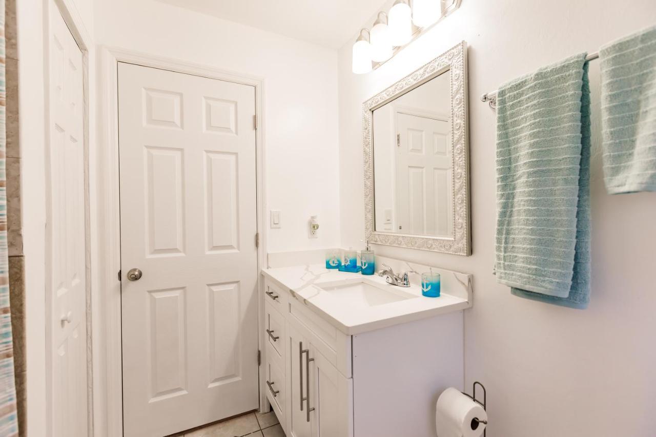 New! Dock Canal Family Home W/Pool & Gulf Access! North Fort Myers Extérieur photo